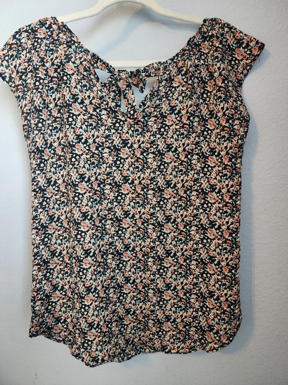 LC Lauren Conrad Floral Cap Sleeve Blouse Black Peach Size S